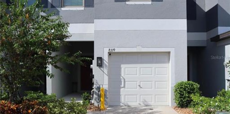 Adosado en New Port Richey, Florida 3 dormitorios, 151.8 m2 № 2312578