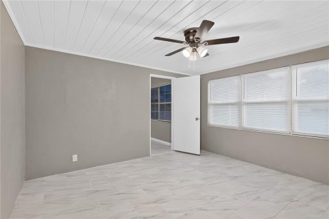 Villa ou maison à vendre à Fort Myers, Floride: 4 chambres, 184.32 m2 № 2350223 - photo 27