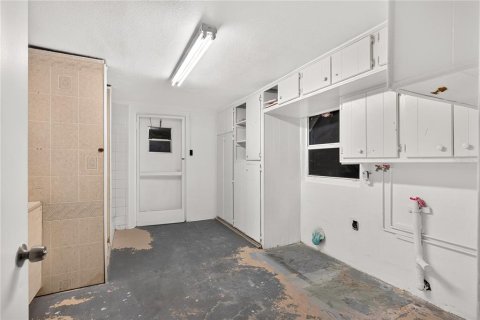 Villa ou maison à vendre à Fort Myers, Floride: 4 chambres, 184.32 m2 № 2350223 - photo 28
