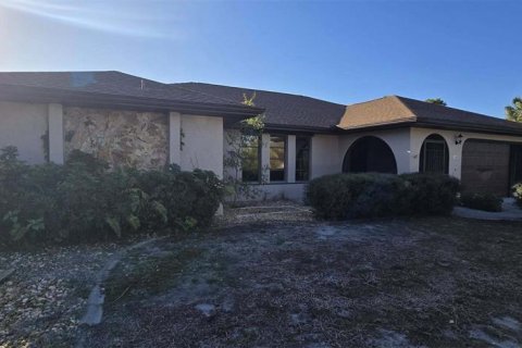 Villa ou maison à Port Charlotte, Floride 3 chambres, 180.79 m2 № 2195467