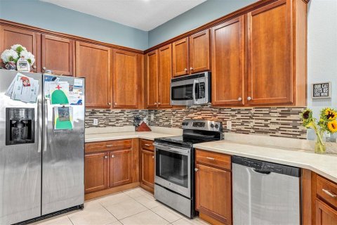 Condo in Orlando, Florida, 2 bedrooms  № 1918536 - photo 16