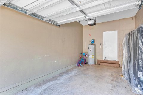 Condo in Orlando, Florida, 2 bedrooms  № 1918536 - photo 24