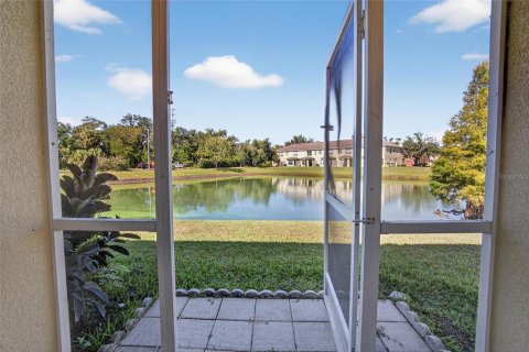 Townhouse in Riverview, Florida 3 bedrooms, 152.36 sq.m. № 2100821 - photo 23