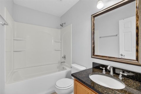 Townhouse in Riverview, Florida 3 bedrooms, 152.36 sq.m. № 2100821 - photo 22