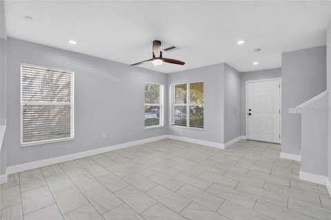 Townhouse in Riverview, Florida 3 bedrooms, 152.36 sq.m. № 2100821 - photo 10