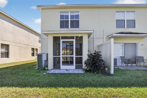 Townhouse in Riverview, Florida 3 bedrooms, 152.36 sq.m. № 2100821 - photo 27