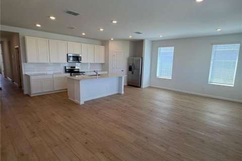 Villa ou maison à louer à Kissimmee, Floride: 3 chambres, 169.55 m2 № 2102881 - photo 4