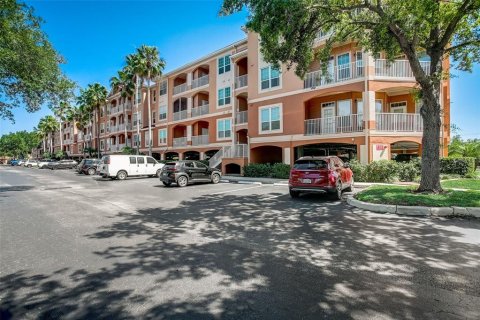 Condo in Tampa, Florida, 1 bedroom  № 1839062 - photo 2
