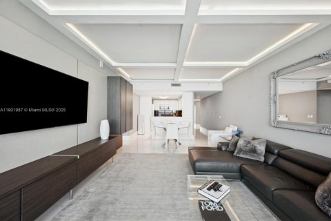 Condo in Miami Beach, Florida, 3 bedrooms  № 1965588 - photo 7