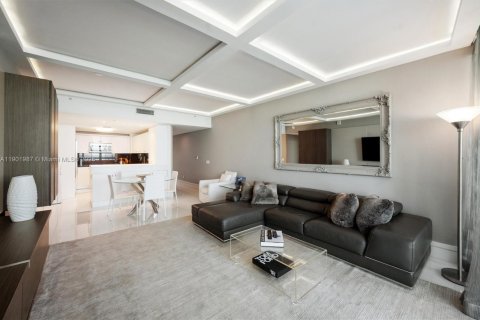 Condo in Miami Beach, Florida, 3 bedrooms  № 1965588 - photo 8