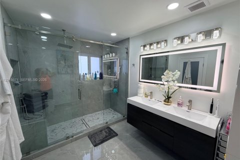 Villa ou maison à louer à Miami, Floride: 4 chambres, 170.94 m2 № 2085572 - photo 26