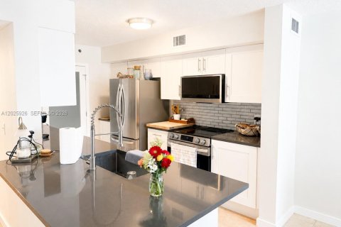 Copropriété à louer à Boca Raton, Floride: 2 chambres, 102.38 m2 № 2154389 - photo 4