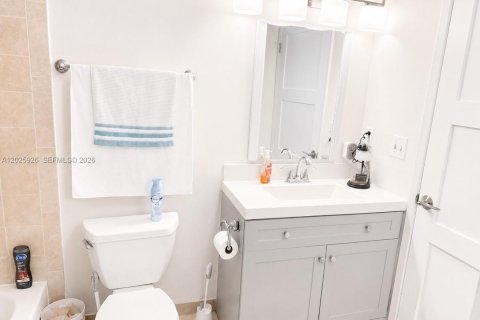 Copropriété à louer à Boca Raton, Floride: 2 chambres, 102.38 m2 № 2154389 - photo 15