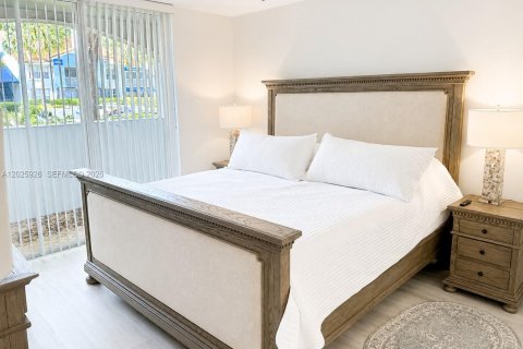 Copropriété à louer à Boca Raton, Floride: 2 chambres, 102.38 m2 № 2154389 - photo 9