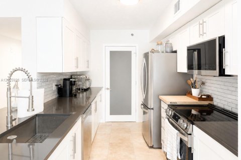 Copropriété à louer à Boca Raton, Floride: 2 chambres, 102.38 m2 № 2154389 - photo 3