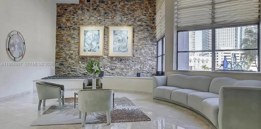 Condominio en Hallandale Beach, Florida, 2 dormitorios  № 2062944