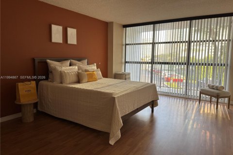 Condominio en venta en Hallandale Beach, Florida, 2 dormitorios, 99.87 m2 № 2062944 - foto 5