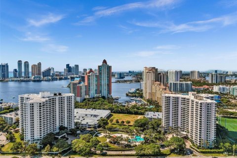 Copropriété à vendre à Aventura, Floride: 1 chambre, 102.56 m2 № 1896730 - photo 1
