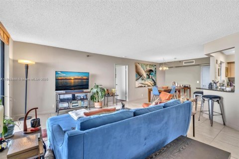 Copropriété à vendre à Aventura, Floride: 1 chambre, 102.56 m2 № 1896730 - photo 9