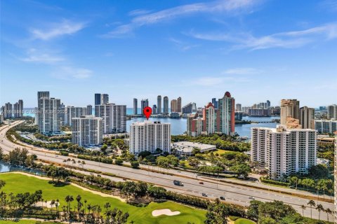 Copropriété à vendre à Aventura, Floride: 1 chambre, 102.56 m2 № 1896730 - photo 2