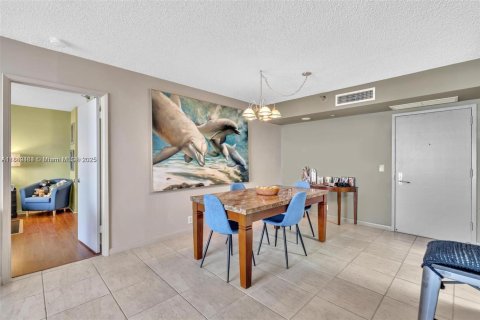 Copropriété à vendre à Aventura, Floride: 1 chambre, 102.56 m2 № 1896730 - photo 10