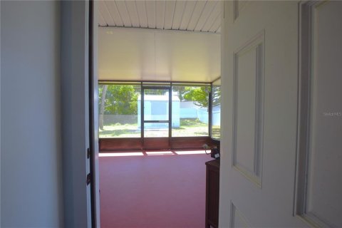House in New Smyrna Beach, Florida 3 bedrooms, 73.58 sq.m. № 1636952 - photo 10