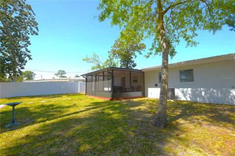 House in New Smyrna Beach, Florida 3 bedrooms, 73.58 sq.m. № 1636952 - photo 20