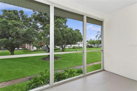 Condominio en venta en Saint Petersburg, Florida, 1 dormitorio, 80.36 m2 № 1789900 - foto 9