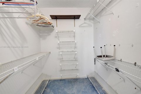 Condo in Delray Beach, Florida, 2 bedrooms  № 1858691 - photo 29