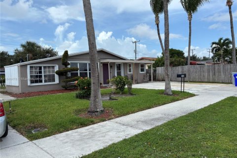 Casa en venta en Pompano Beach, Florida, 3 dormitorios, 110.55 m2 № 1845932 - foto 4