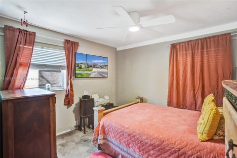 Casa en venta en Pompano Beach, Florida, 3 dormitorios, 110.55 m2 № 1845932 - foto 19