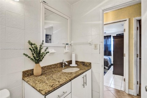 Casa en venta en Pompano Beach, Florida, 3 dormitorios, 110.55 m2 № 1845932 - foto 16