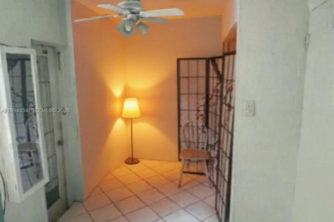 Casa en venta en Miami, Florida, 3 dormitorios, 93.65 m2 № 2062839 - foto 15