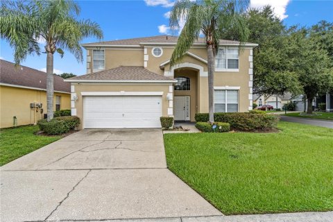 House in Haines City, Florida 7 bedrooms, 262.45 sq.m. № 1910737 - photo 1
