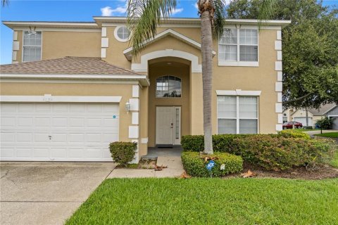 House in Haines City, Florida 7 bedrooms, 262.45 sq.m. № 1910737 - photo 2
