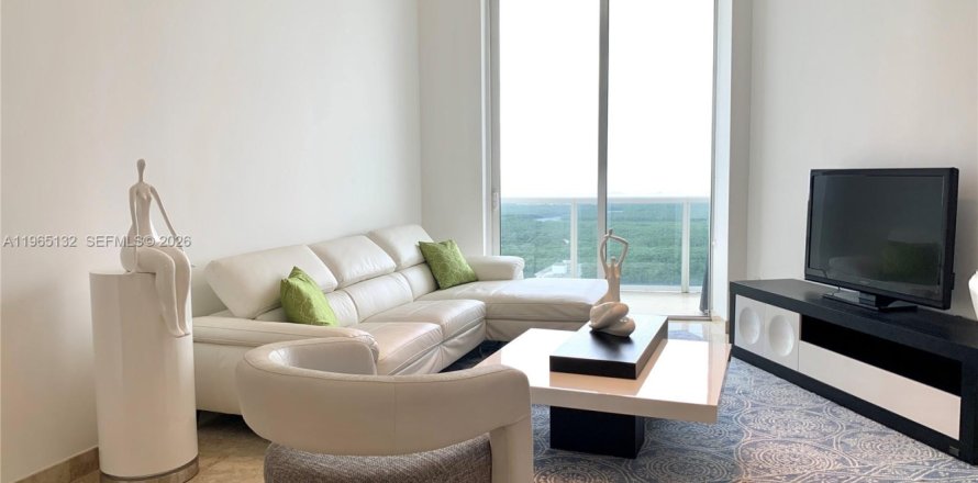 Condo in Sunny Isles Beach, Florida, 2 bedrooms  № 2052841