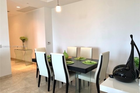 Condo in Sunny Isles Beach, Florida, 2 bedrooms  № 2052841 - photo 4