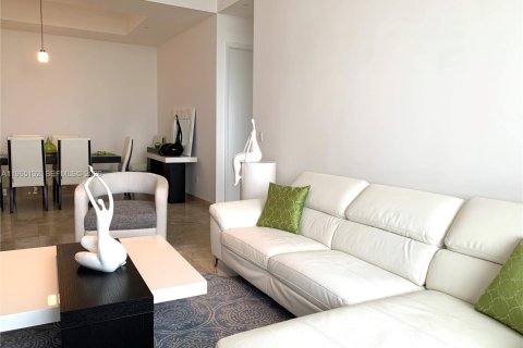 Condo in Sunny Isles Beach, Florida, 2 bedrooms  № 2052841 - photo 11