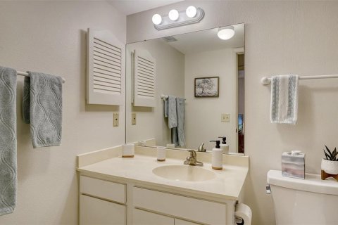 Condo in Bradenton, Florida, 2 bedrooms  № 1534573 - photo 30