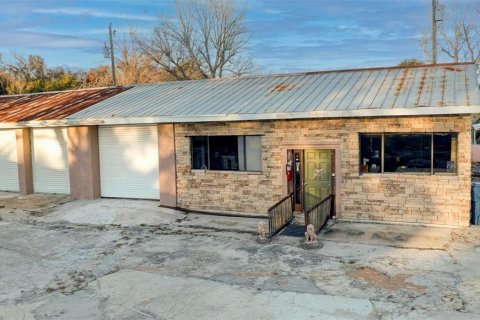 Купить коммерческую недвижимость в Гудзон, Флорида 930.23м2, № 1723864 - фото 23