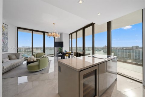 Copropriété à louer à Sunny Isles Beach, Floride: 2 chambres, 111.95 m2 № 2174973 - photo 11