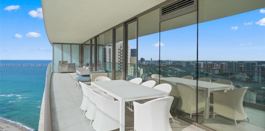 Condo à Sunny Isles Beach, Floride, 2 chambres  № 2174973