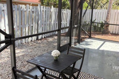 Casa en alquiler en Sunrise, Florida, 3 dormitorios, 151.24 m2 № 2064419 - foto 20