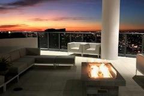 Condominio en alquiler en Fort Lauderdale, Florida, 3 dormitorios, 156.45 m2 № 1231335 - foto 1