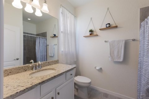 House in Lakewood Ranch, Florida 3 bedrooms, 204.2 sq.m. № 1653829 - photo 30