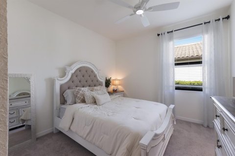 House in Lakewood Ranch, Florida 3 bedrooms, 204.2 sq.m. № 1653829 - photo 28