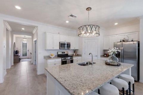 House in Lakewood Ranch, Florida 3 bedrooms, 204.2 sq.m. № 1653829 - photo 5