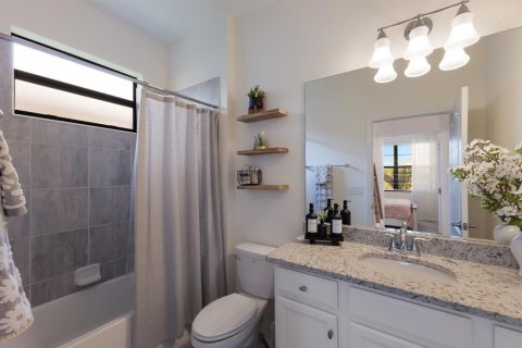 House in Lakewood Ranch, Florida 3 bedrooms, 204.2 sq.m. № 1653829 - photo 27