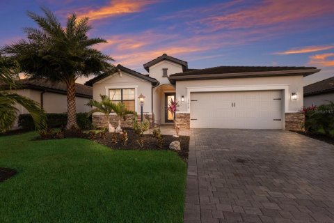 House in Lakewood Ranch, Florida 3 bedrooms, 204.2 sq.m. № 1653829 - photo 1
