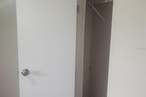 Appartement à louer à Summerfield, Floride: 2 chambres, 62.43 m2 № 2402806 - photo 7